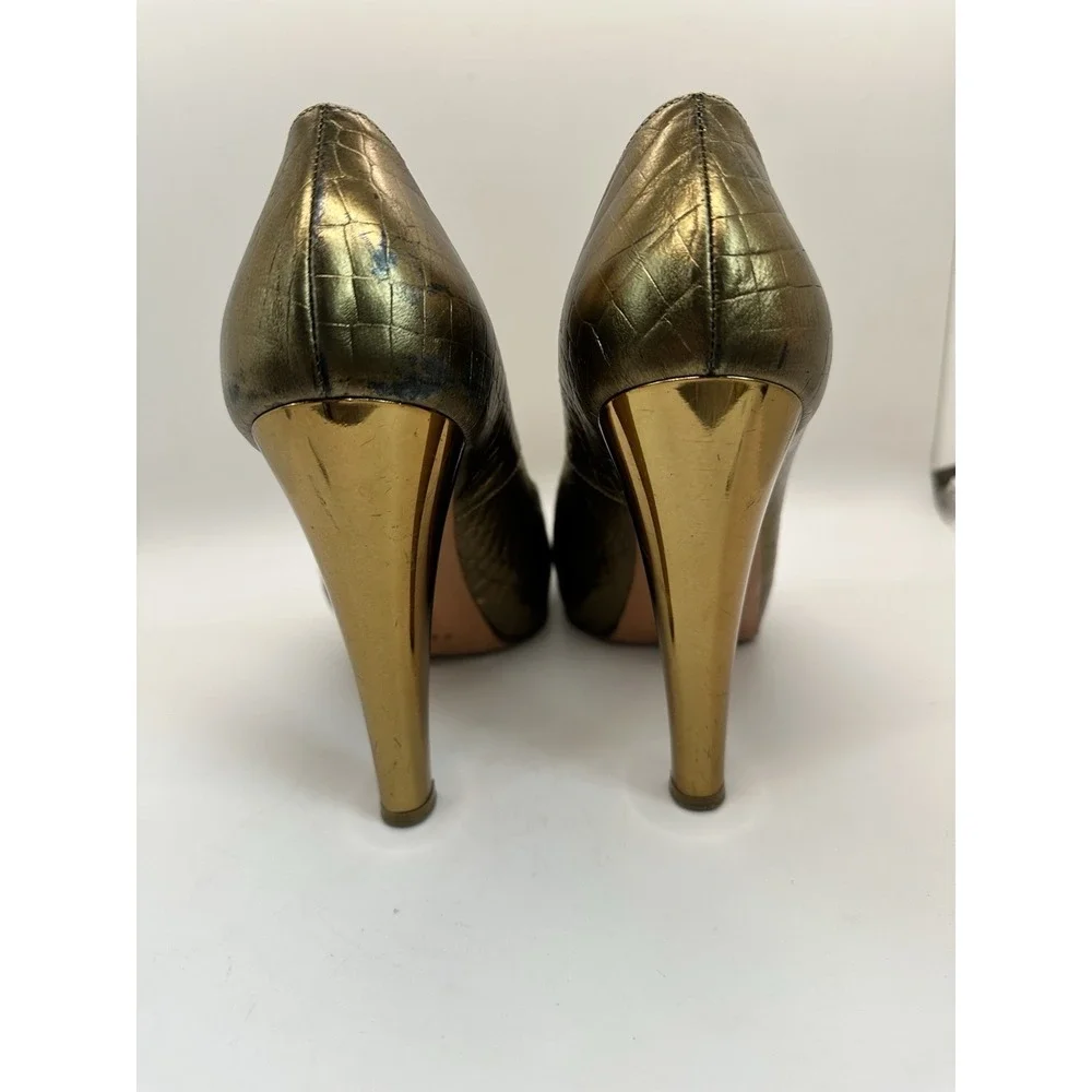 Casadei Made In Italy Croc Embossed Gold Leather Peep‎ toe Pumps 7